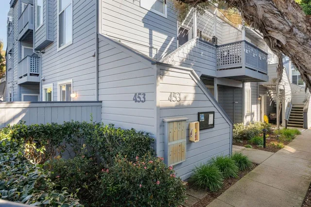 $710,000 | 453 Cork Harbour Circle, Unit E, Redwood City, CA 94065