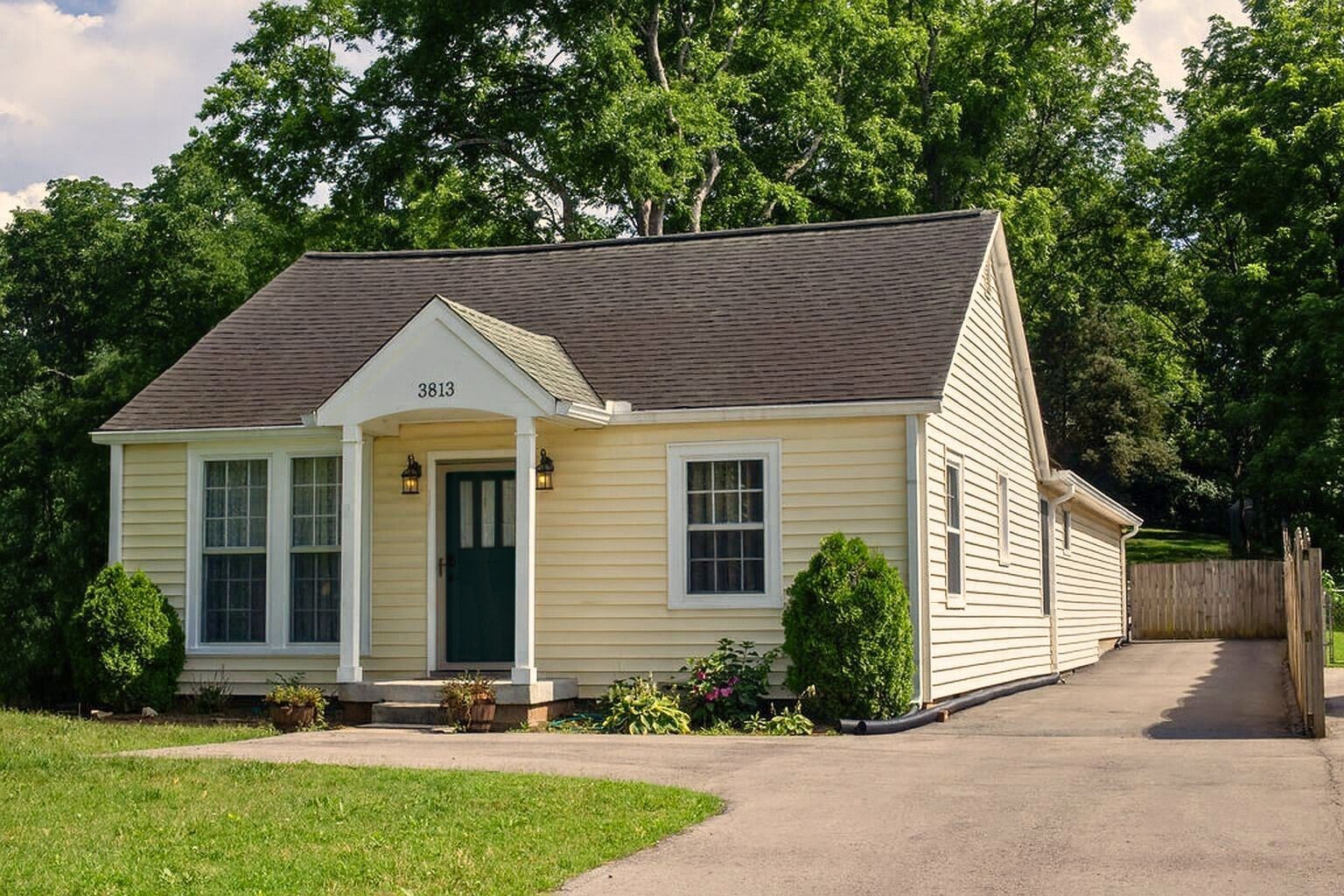 3813 Murphy Road Nashville, TN 37209 - Photo 1 of 11 Gallery Image 1