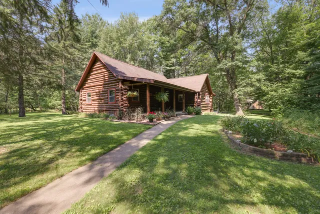 $425,000 | 9405 County Rd AH, Fremont, WI 54940