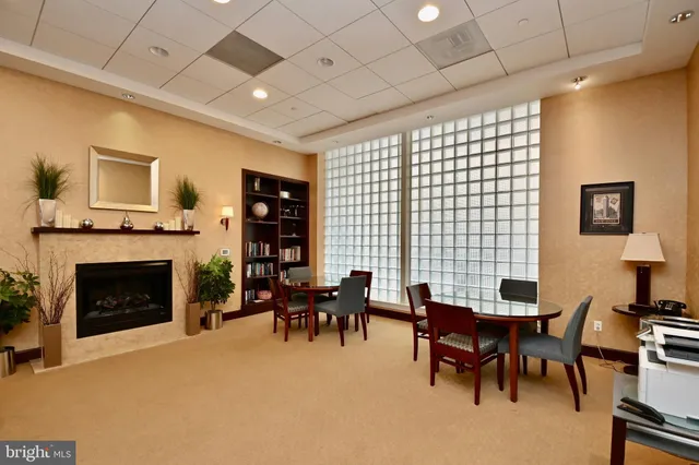 $2,595 | 1020 North Highland Street, Unit 807, Arlington, VA 22201