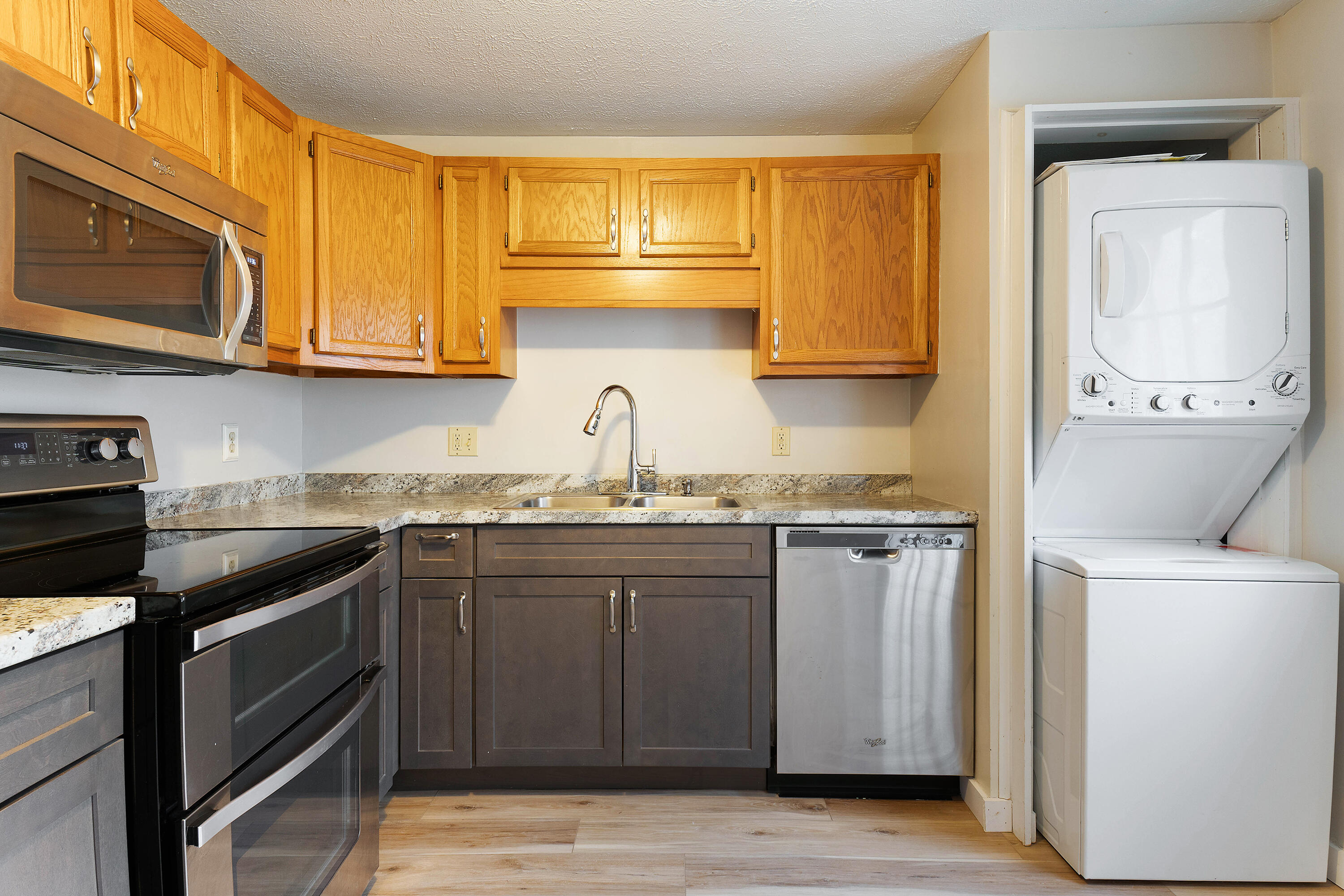 16 Dalten Pines Road, Unit 2 Windham, ME 04062 - Photo 15 of 26 Kitchen