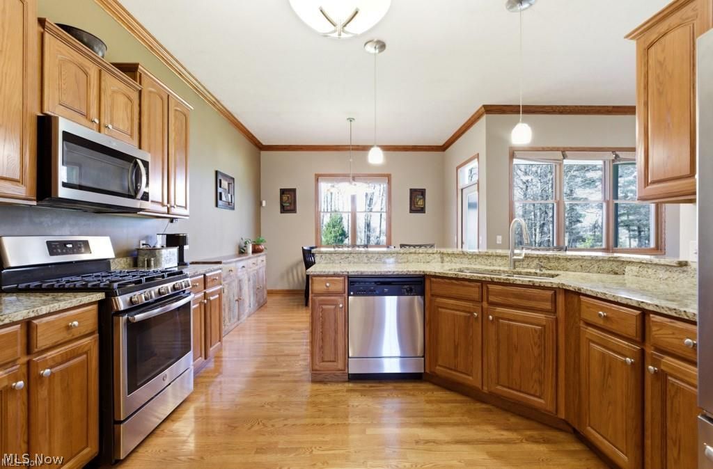 11561 Riding Trail Painesville, OH 44077 - Photo 8 of 38
