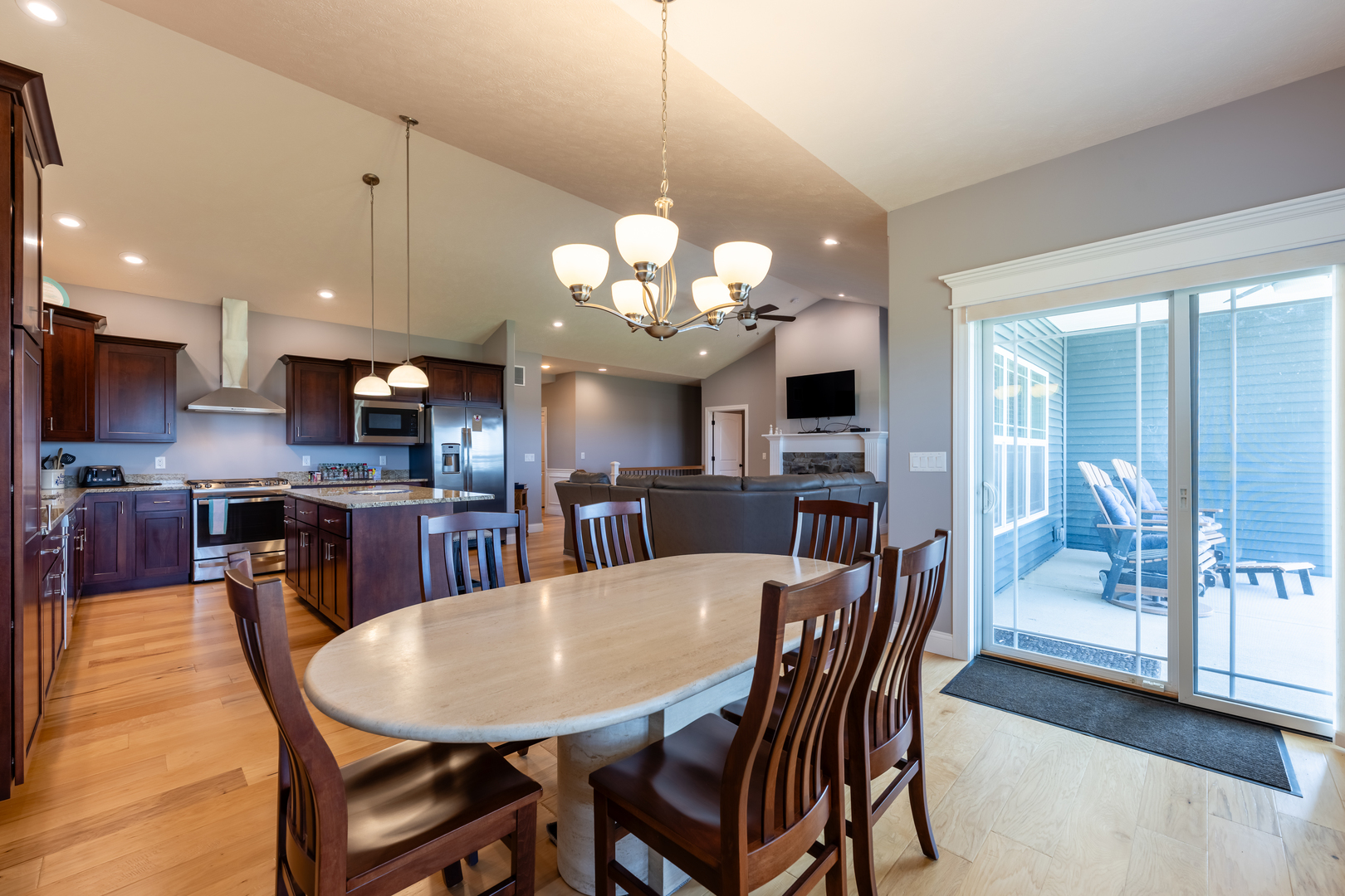 910 Declaration Drive Savoy, IL 61874 - Photo 11 of 39