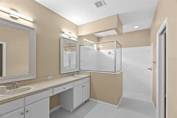 $499,000 | 5015 Sky Blue Drive, Lutz, FL 33558