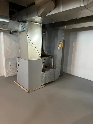 $1,750 | 438 155th Street, Calumet City, IL 60409