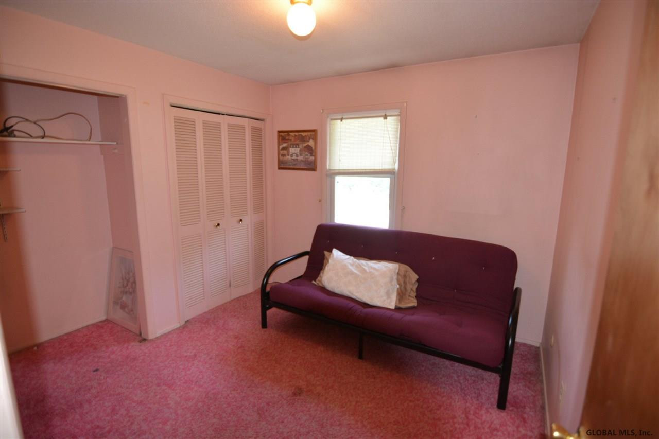 11 Dyke Road Colonie, NY 12110 - Photo 12 of 13 Photo 12