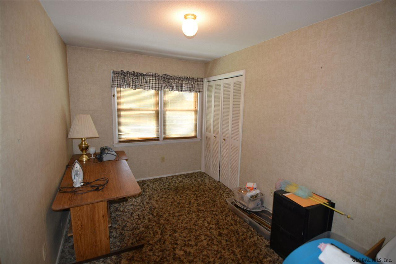 11 Dyke Road Colonie, NY 12110 - Photo 10 of 13 Photo 10