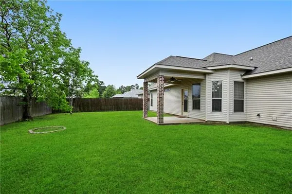 $1,900 | 41230 Dove Landing Drive, Ponchatoula, LA 70454