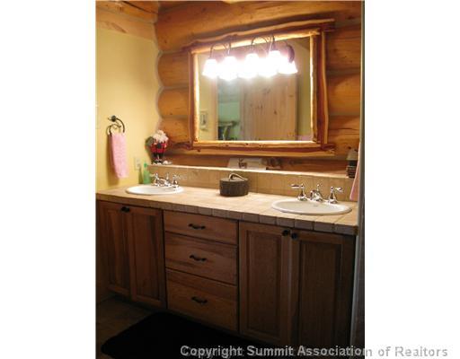 1487 Blue Ridge Road Silverthorne, CO 80498 - Photo 9 of 12 Gallery Image 9