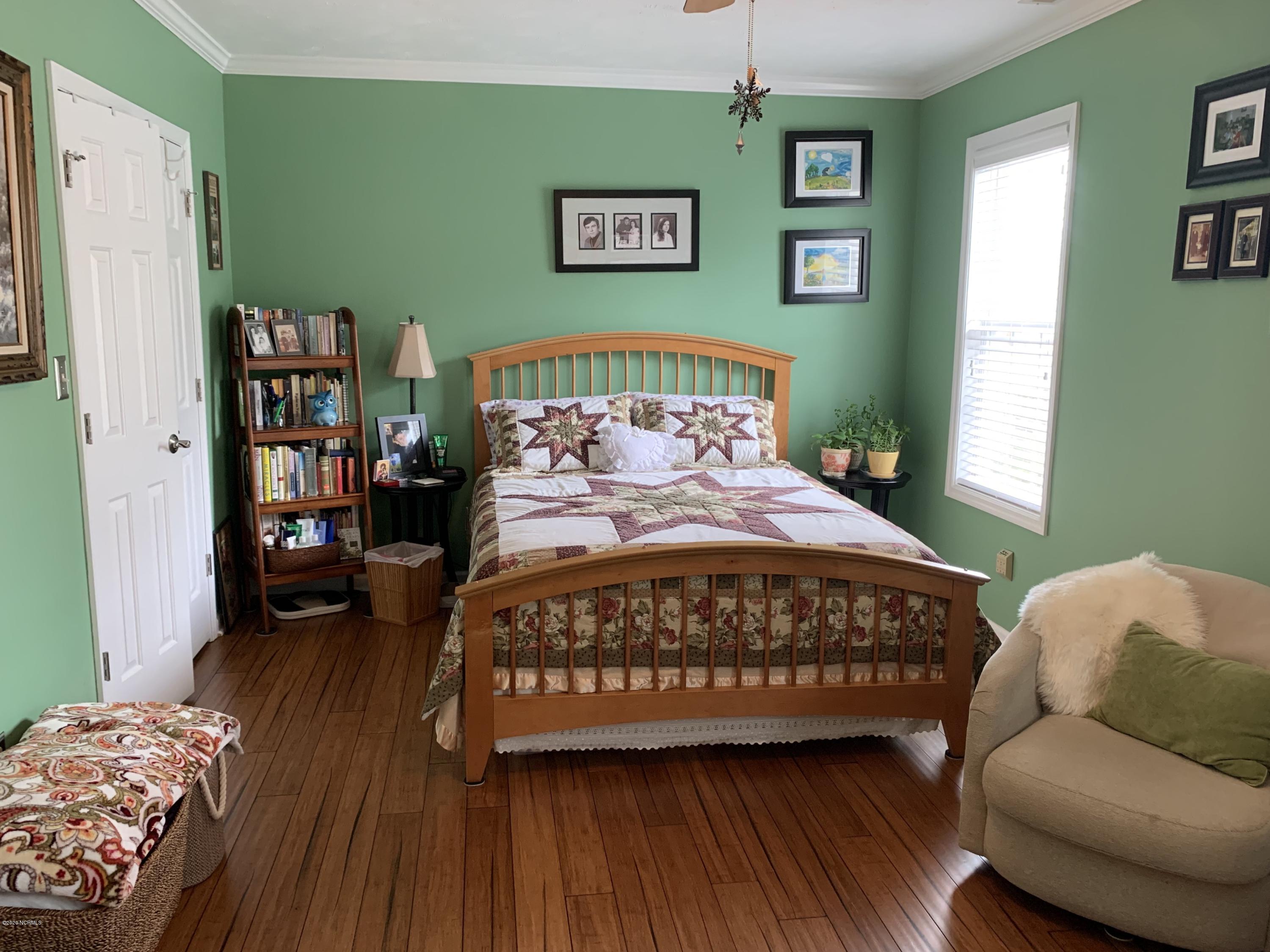 208 Middle Ridge Drive Hubert, NC 28539 - Photo 28 of 35 bedroom 2/bonus