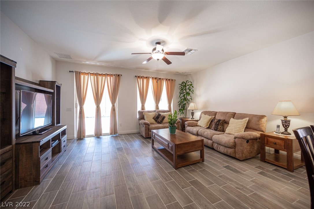 11007 Hunting Hawk Road Las Vegas, NV 89179 - Photo 15 of 50
