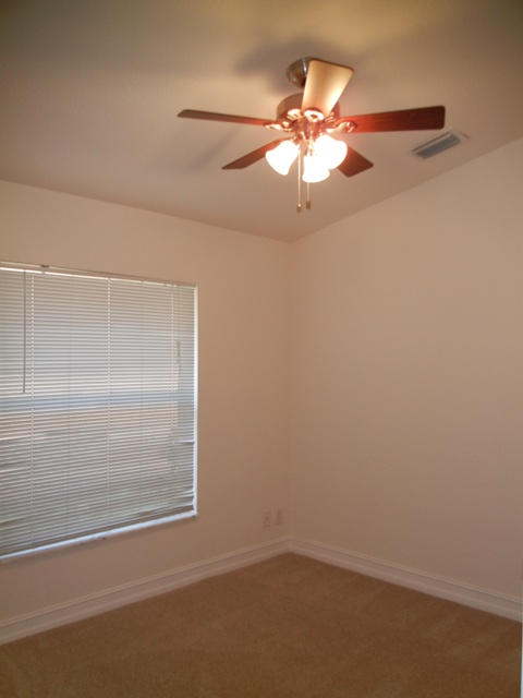 6830 3rd Street Jupiter, FL 33458 - Photo 18 of 29 Bedroom 2 view 1