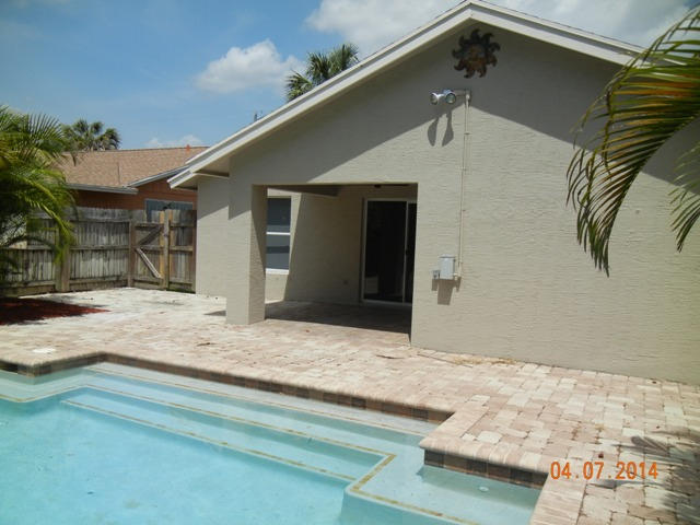 6830 3rd Street Jupiter, FL 33458 - Photo 27 of 29 Back 2