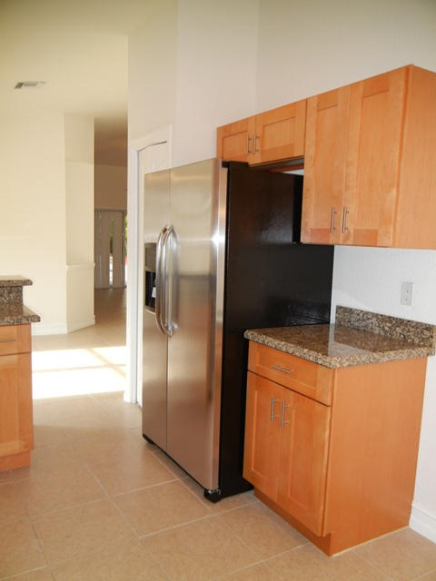 6830 3rd Street Jupiter, FL 33458 - Photo 8 of 29 Kitchen View 3