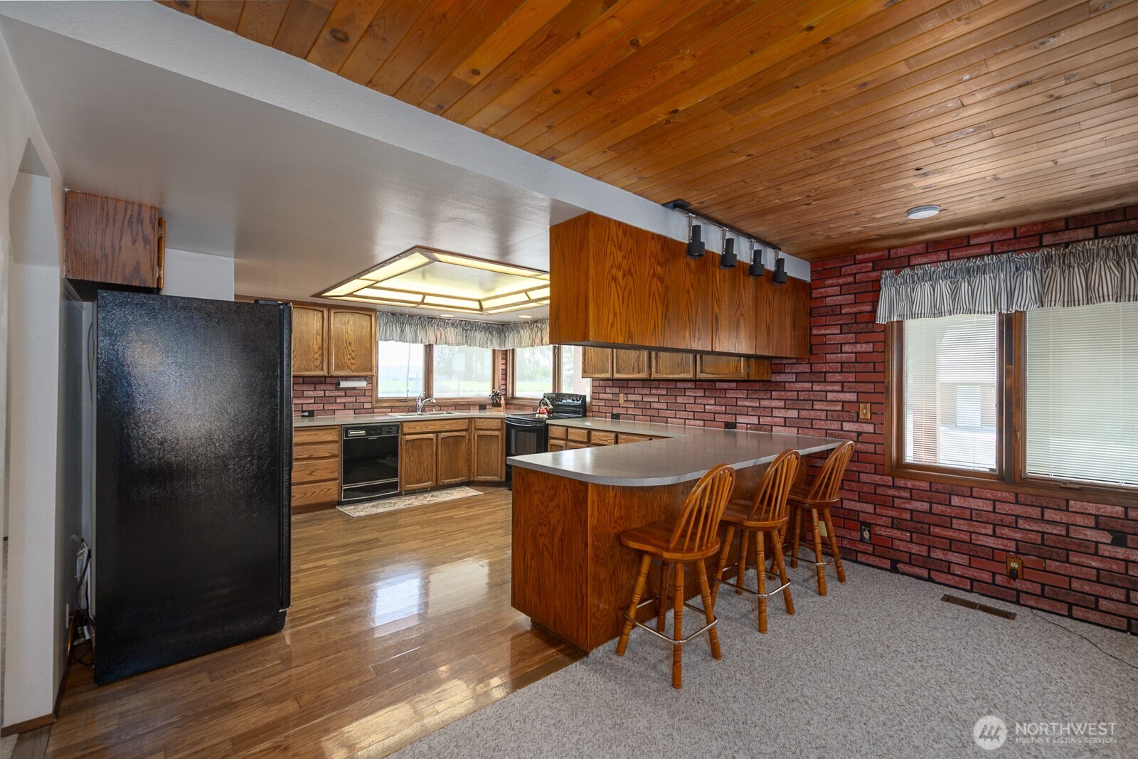 710 South McKinney Road Othello, WA 99344 - Photo 15 of 39