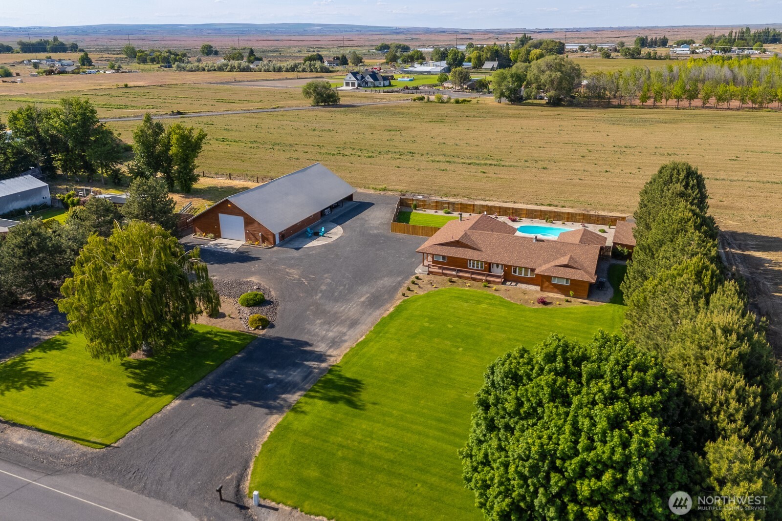 710 South McKinney Road Othello, WA 99344 - Photo 8 of 39