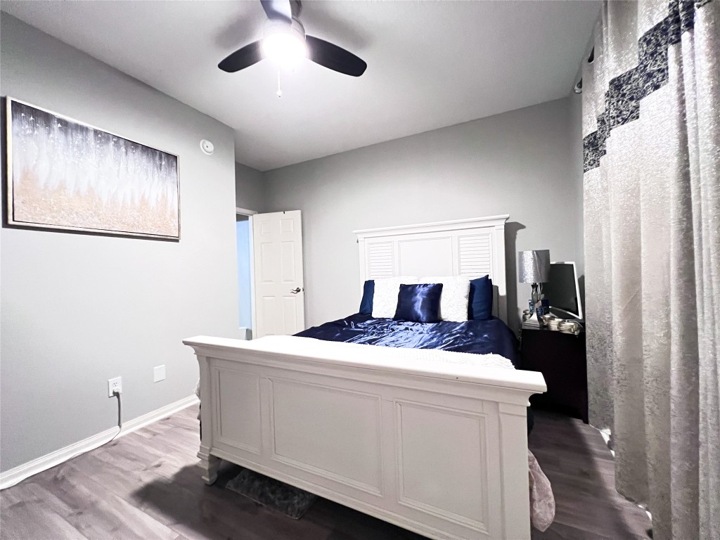 14420 Walters Road, Unit 24 Houston, TX 77014 - Photo 13 of 15 a room with a sink and chandelier