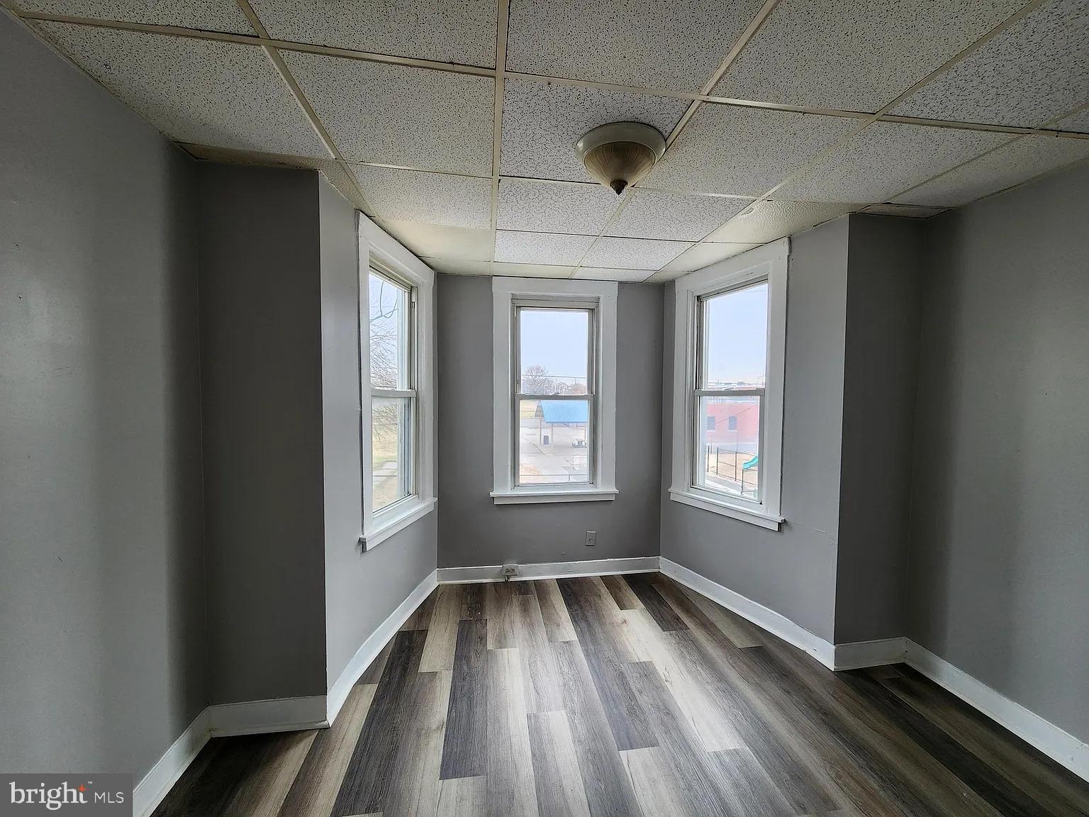 809 North Curley Street Baltimore, MD 21205 - Photo 6 of 11