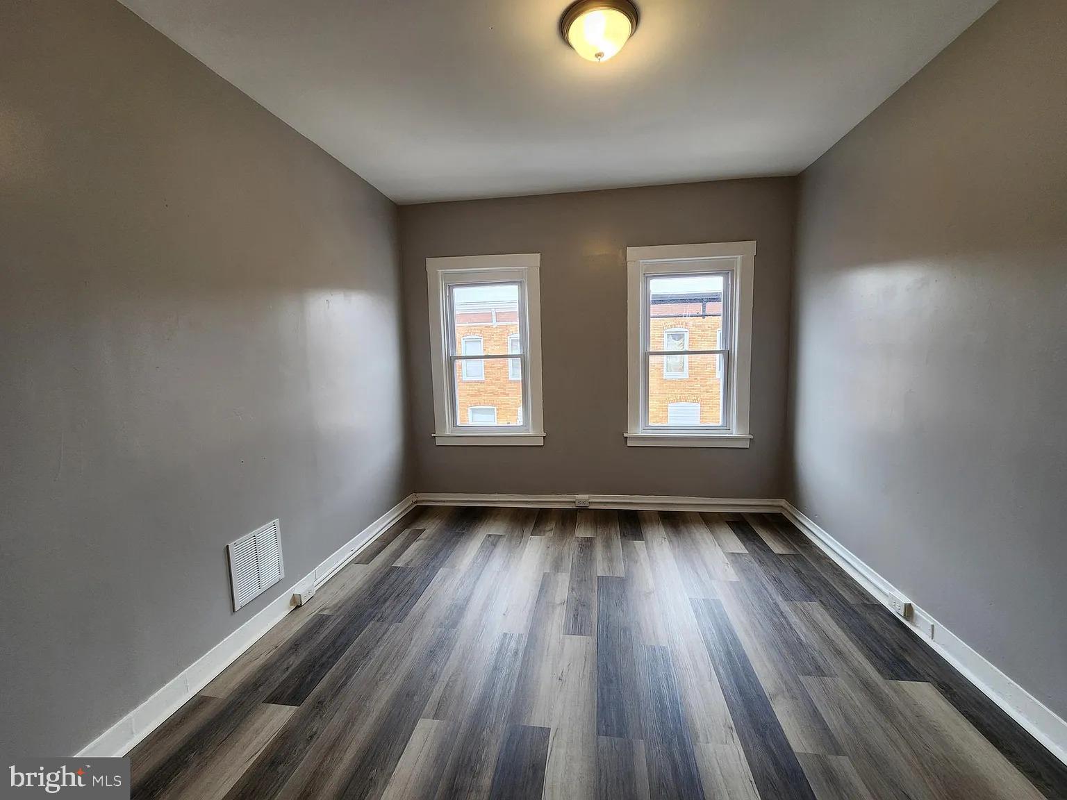 809 North Curley Street Baltimore, MD 21205 - Photo 7 of 11