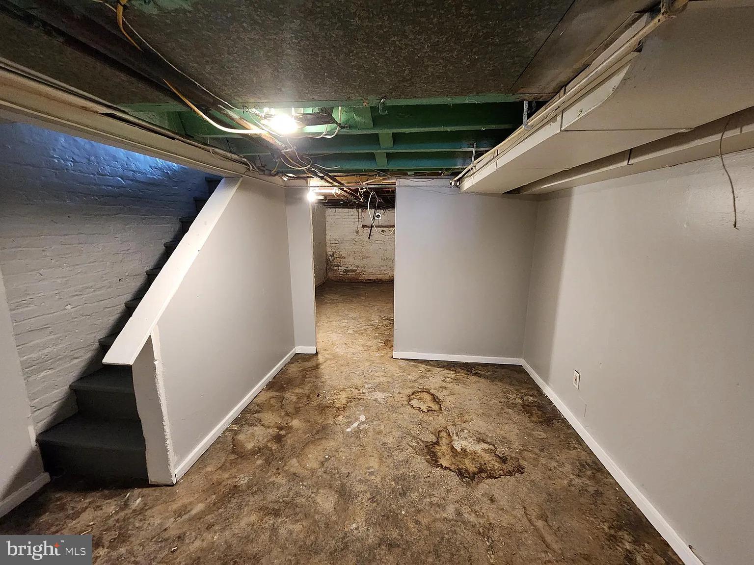 809 North Curley Street Baltimore, MD 21205 - Photo 10 of 11