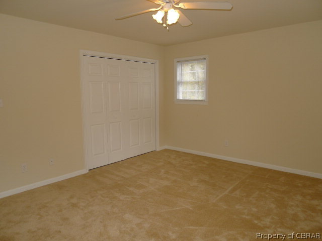 276 Roundabout Road Newtown, VA 23126 - Photo 7 of 12