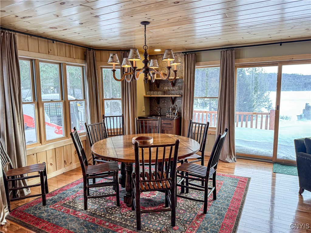 63 Rocky Point Circle Inlet, NY 13360 - Photo 8 of 38 Dining Area - Completed Model Shown