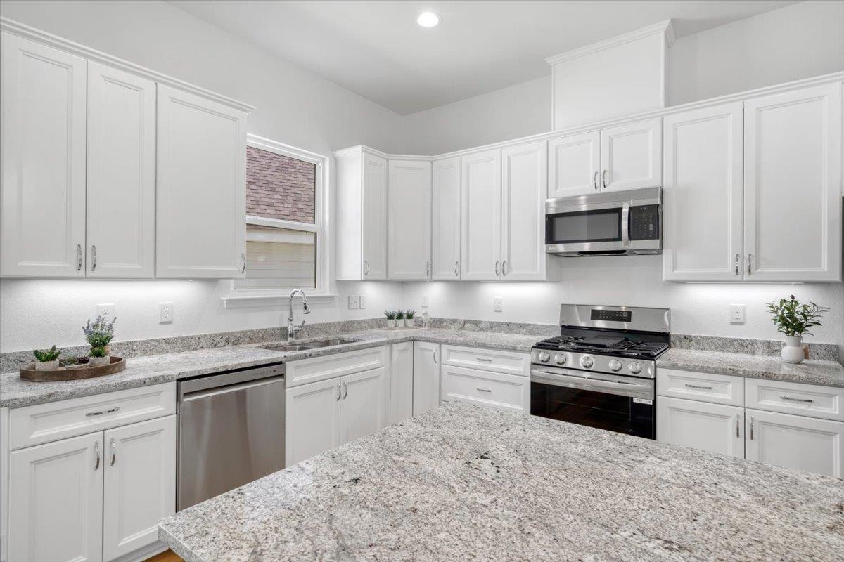 5756 Bascom Lane Tallahassee, FL 32309 - Photo 9 of 34