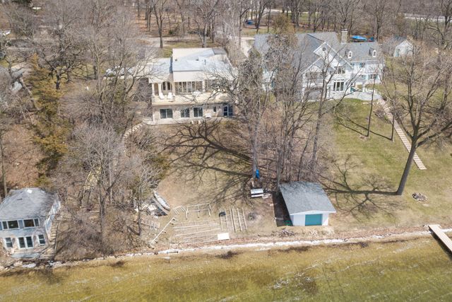 8816 392 Avenue, Genoa City, WI 53128