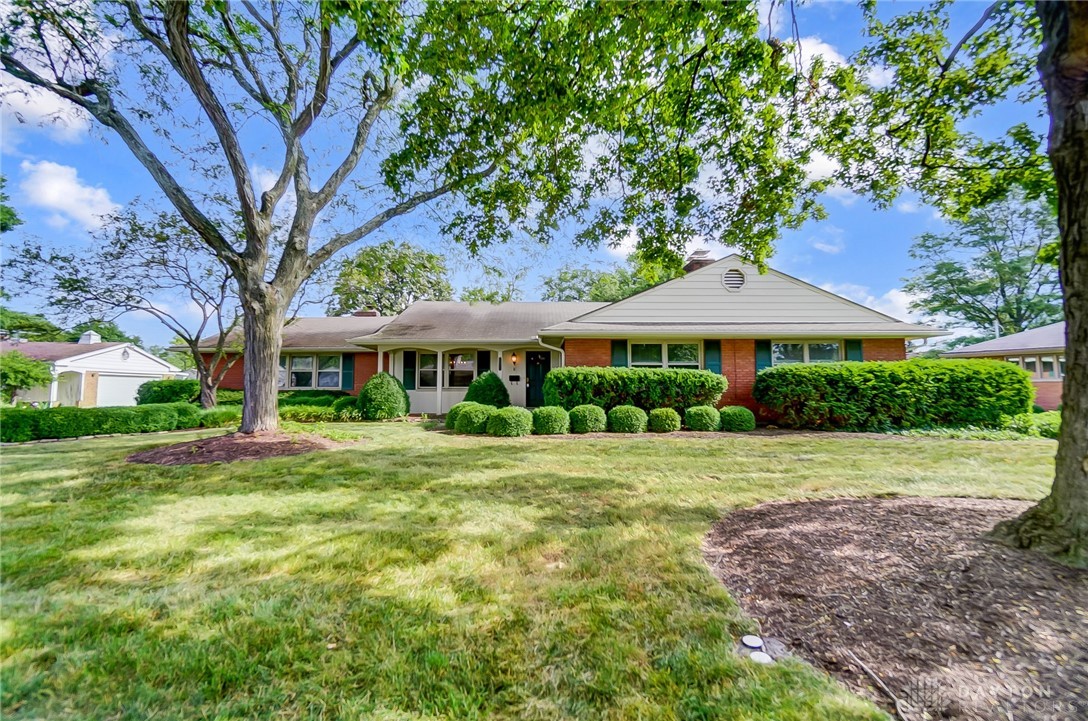 3451 Westbury Road Kettering, OH 45409 - Photo 1 of 58
