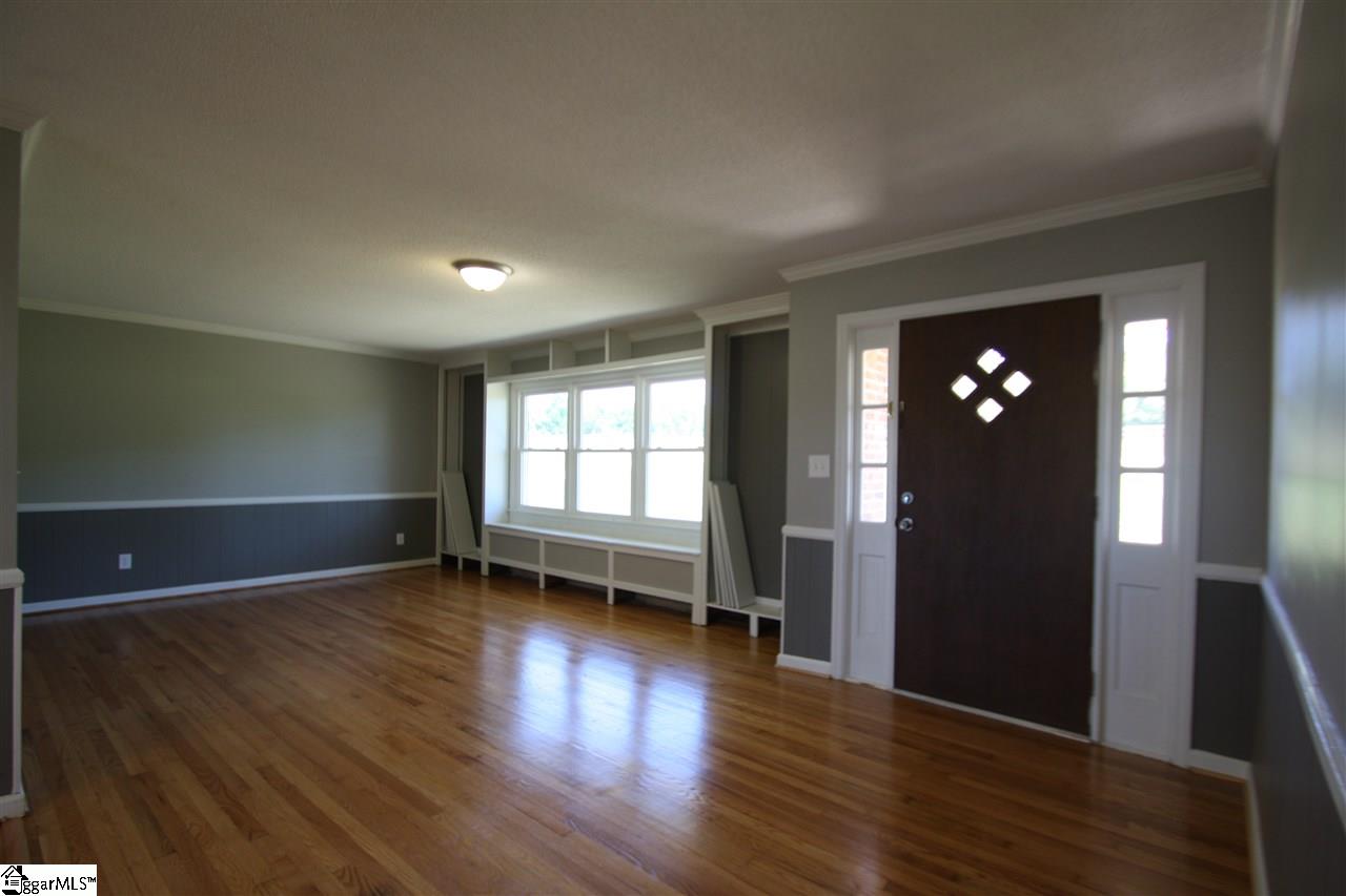 209 South Reid Road Landrum, SC 29356 - Photo 3 of 21