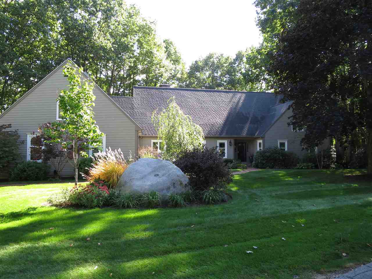 3 Heritage Way Exeter, NH 03833 - Photo 1 of 38 Gallery Image 1