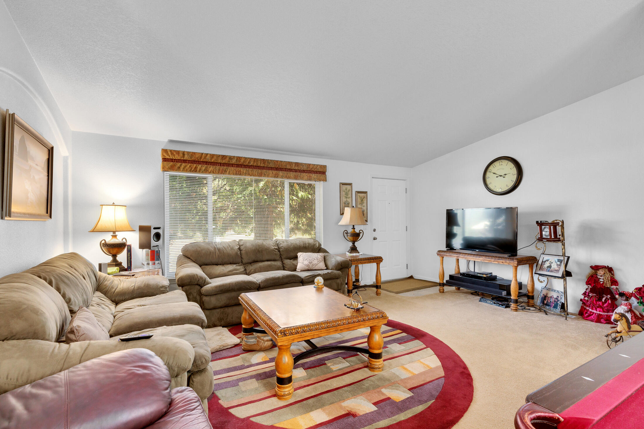 1750 East Fork Road Williams, OR 97544 - Photo 31 of 31 Open Floor Plan 2