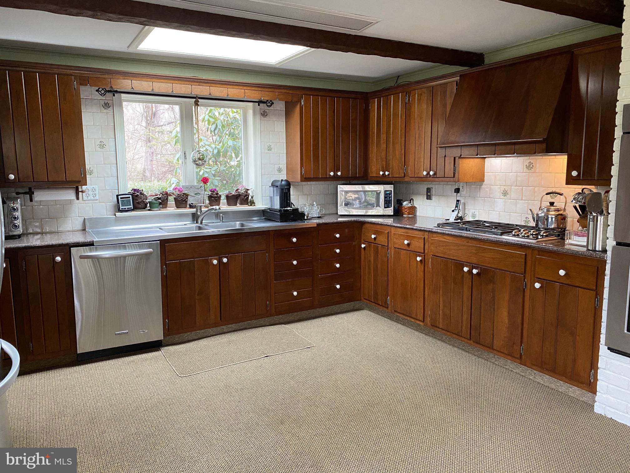 675 Cathcart Road Blue Bell, PA 19422 - Photo 4 of 28 Kitchen