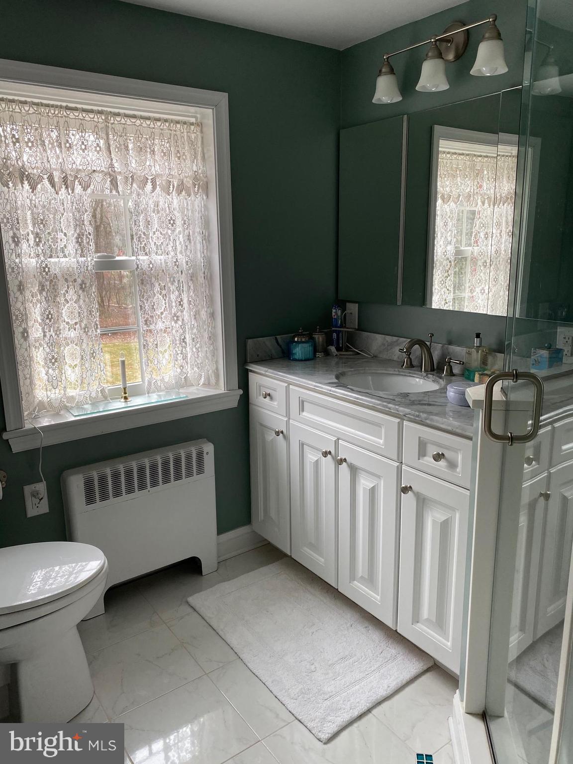 675 Cathcart Road Blue Bell, PA 19422 - Photo 7 of 28 Hall Bathroom