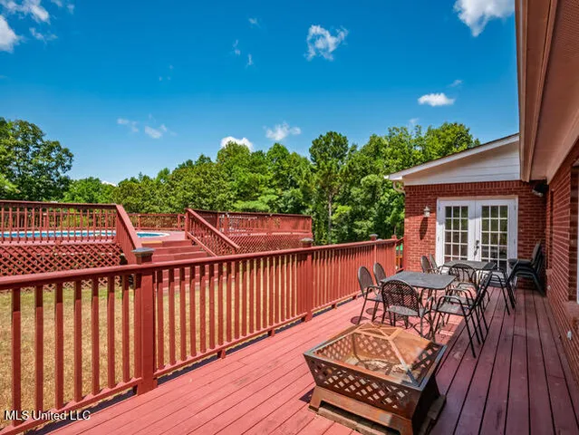 $464,000 | 123 A File Road, Batesville, MS 38606