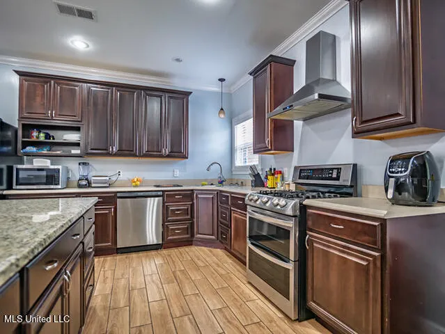 $464,000 | 123 A File Road, Batesville, MS 38606