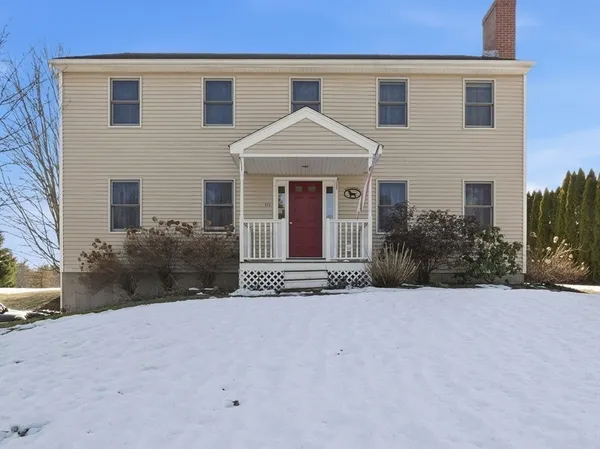 $679,900 | 111 General Hobbs Road, Holden, MA 01522