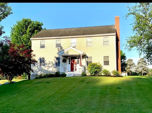 $679,900 | 111 General Hobbs Road, Holden, MA 01522