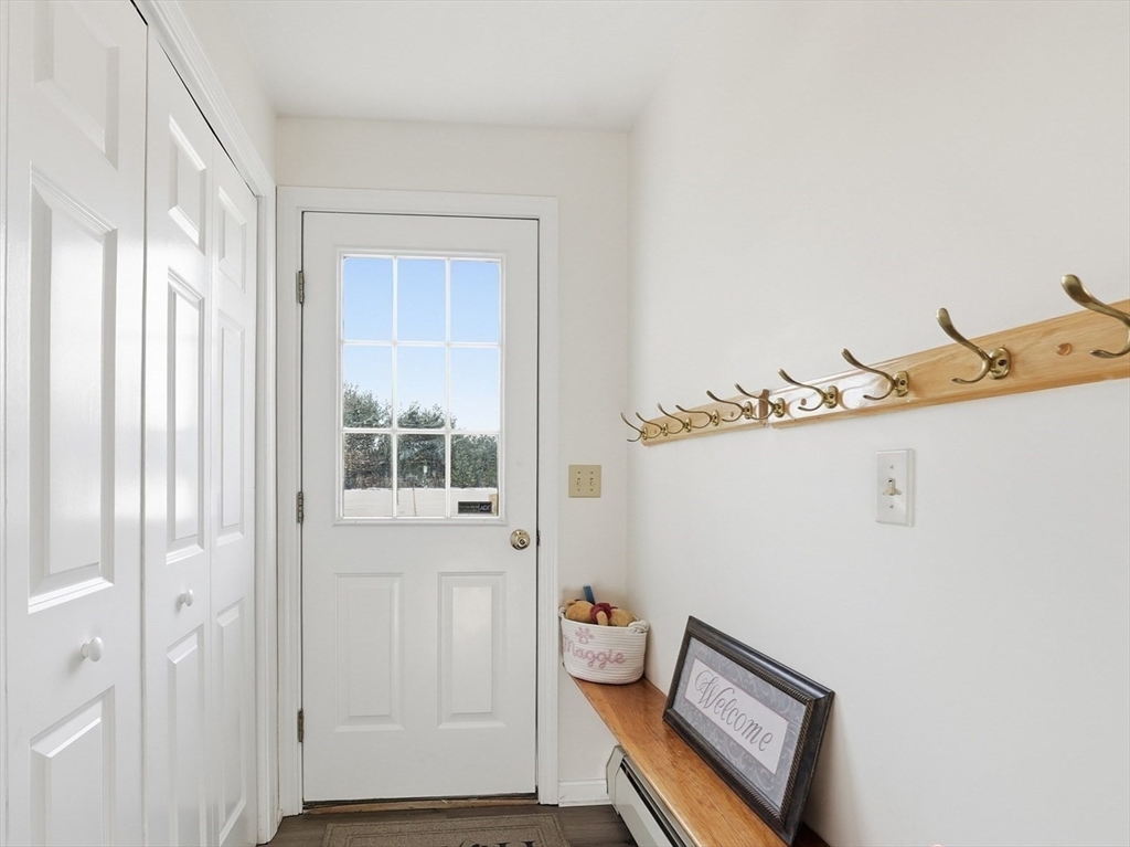 111 General Hobbs Road Holden, MA 01522 - Photo 5 of 36