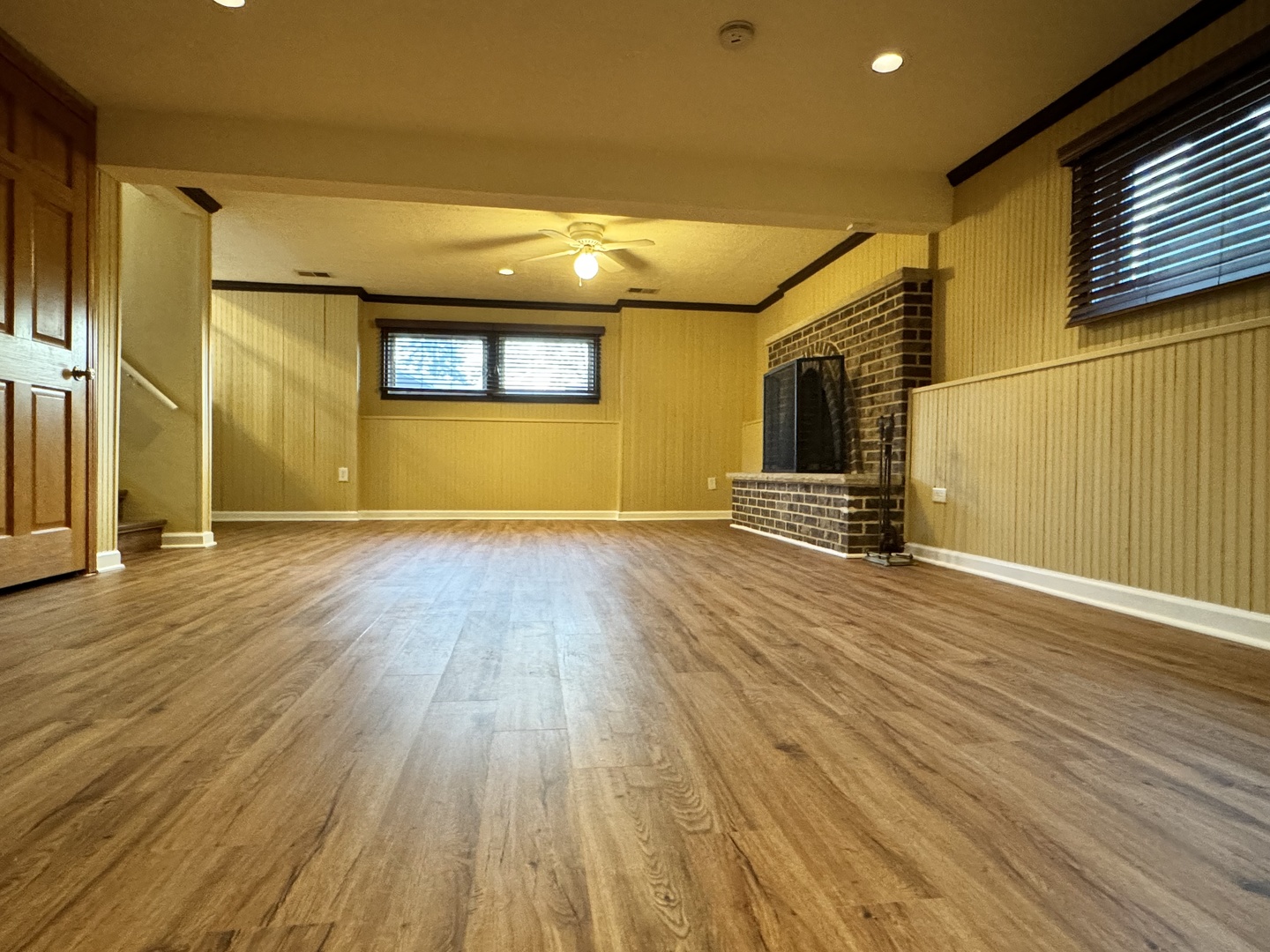 810 MacGregor Road Lockport, IL 60441 - Photo 6 of 25 a view of an empty room with wooden floor