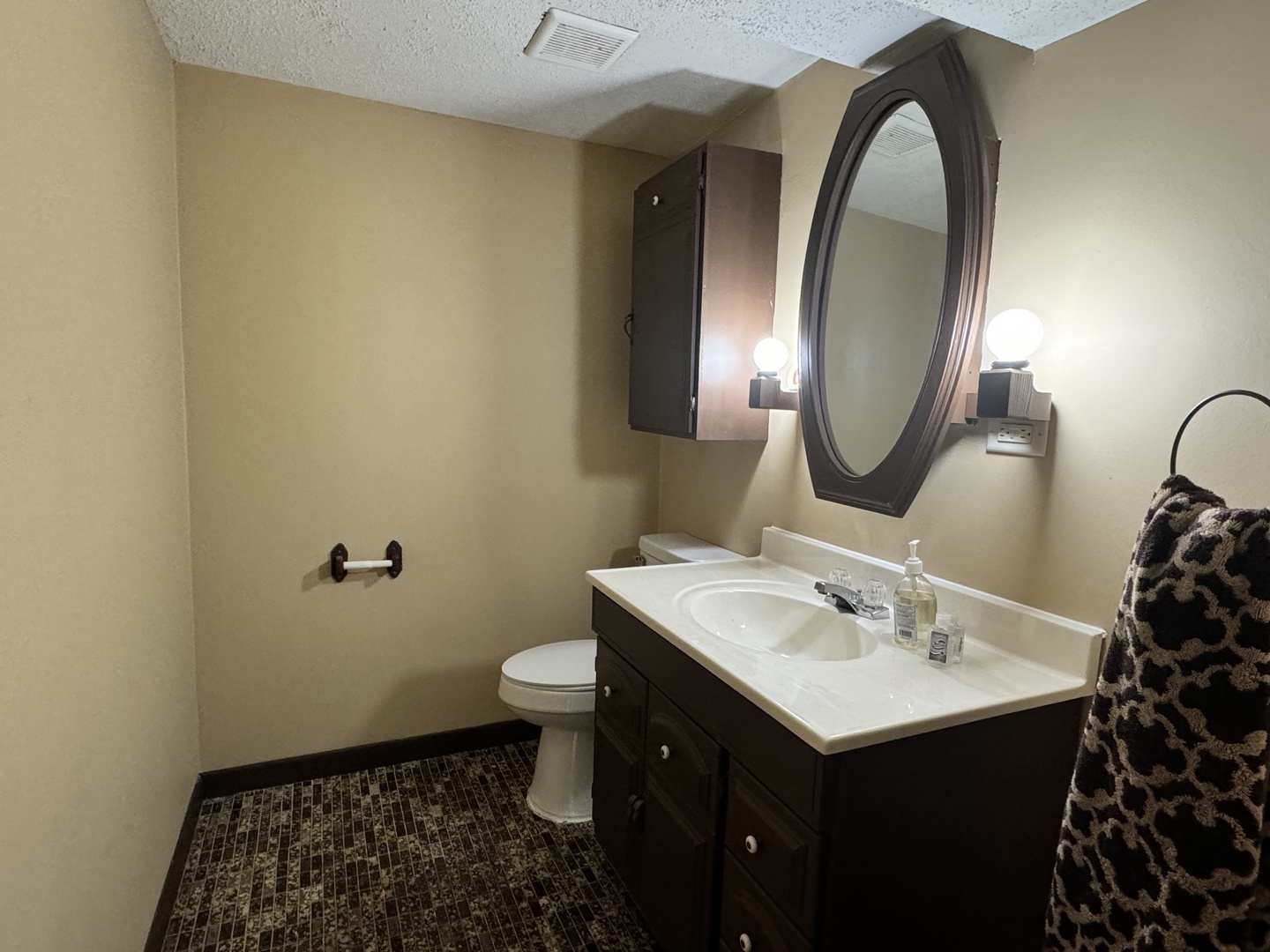 810 MacGregor Road Lockport, IL 60441 - Photo 8 of 25 a bathroom with a sink and a mirror