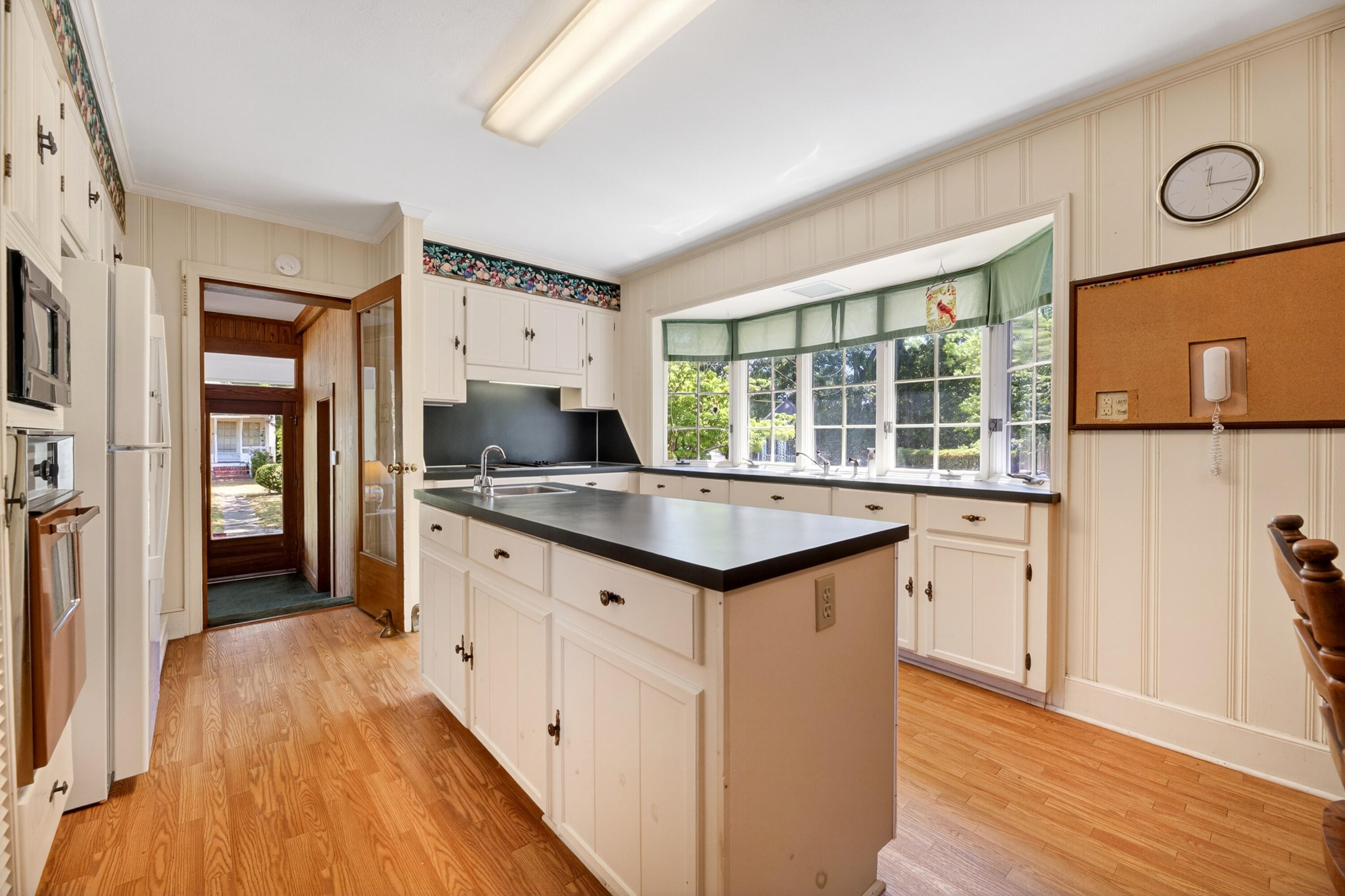 713 East Harlin Street Elloree, SC 29047 - Photo 18 of 46 IMG_7043