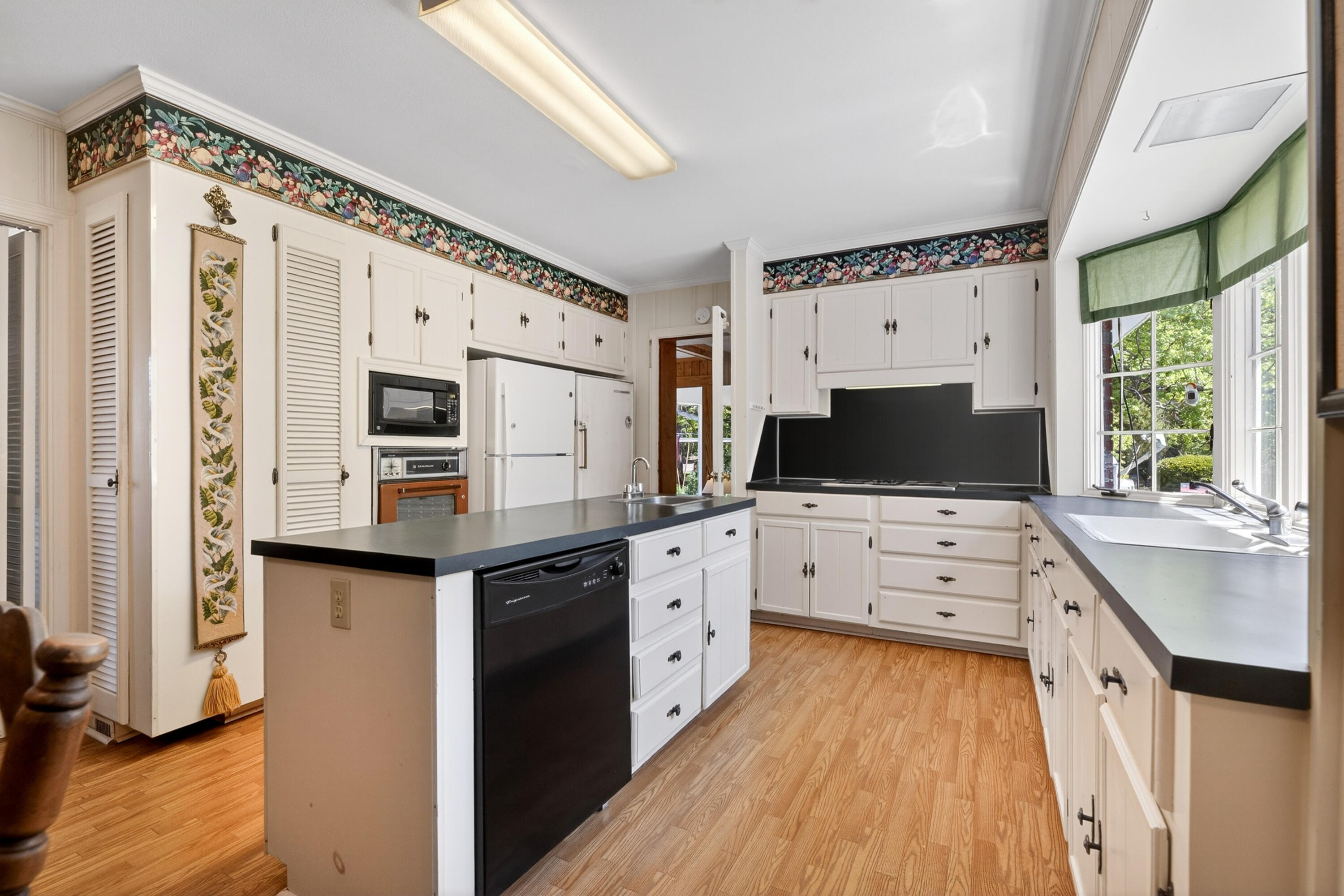 713 East Harlin Street Elloree, SC 29047 - Photo 19 of 46 IMG_7038