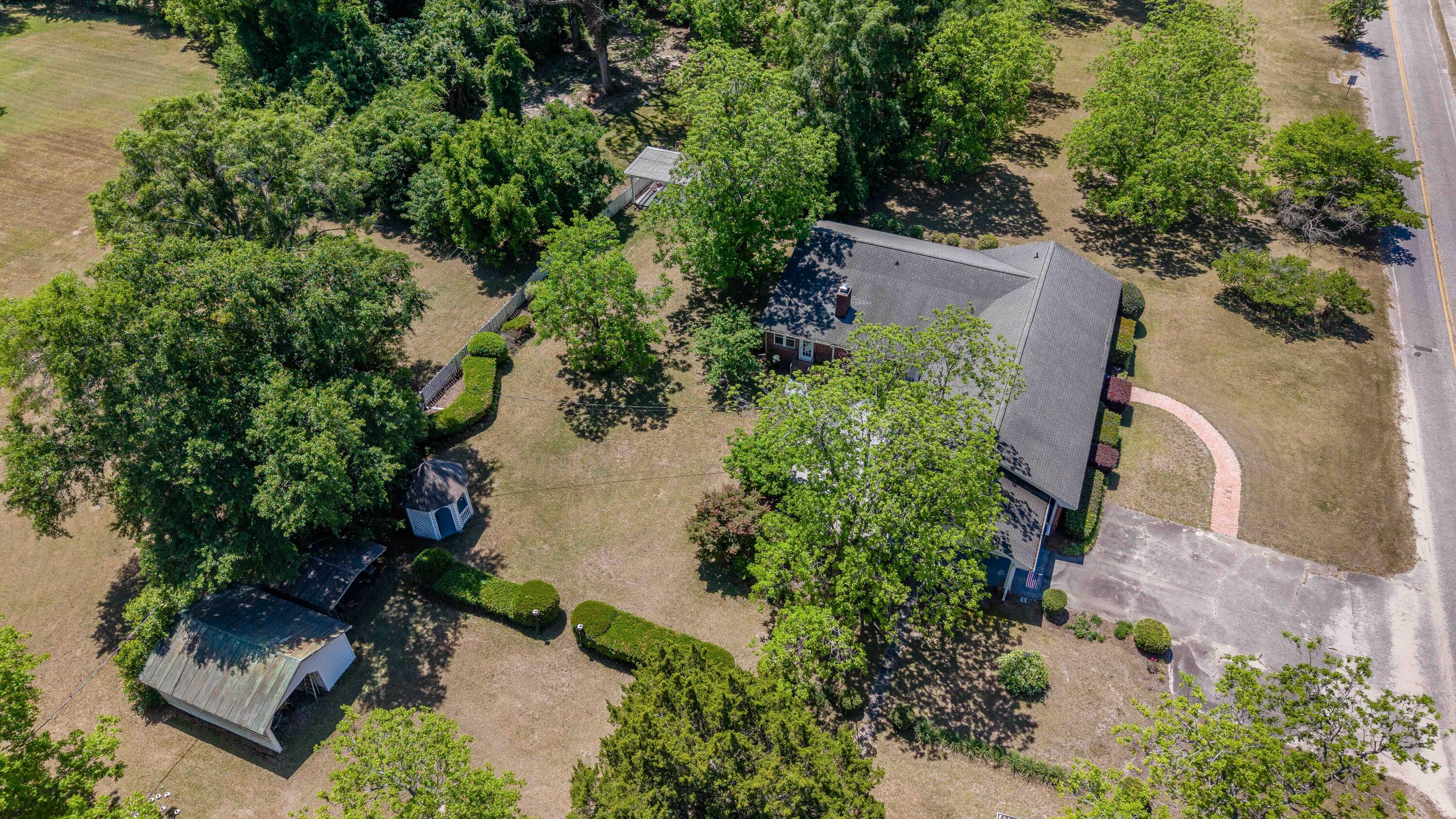 713 East Harlin Street Elloree, SC 29047 - Photo 38 of 46 DJI_20260420131002_0222_D-HDR