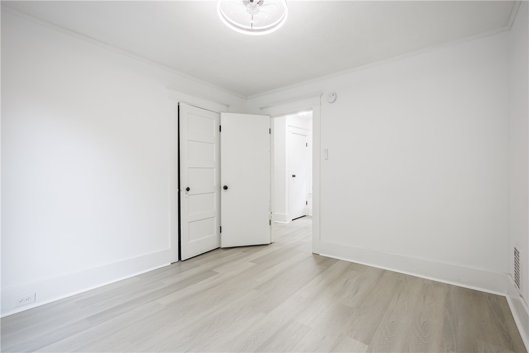 35 Lawton Street Rochester, NY 14607 - Photo 16 of 23