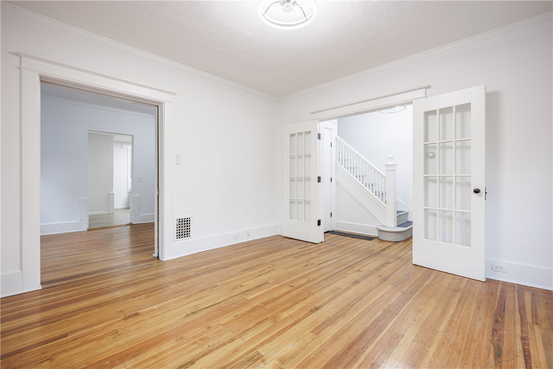 35 Lawton Street Rochester, NY 14607 - Photo 7 of 23