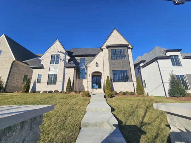 $1,654,900 | 2958 Del Rio Pike, Franklin, TN 37069