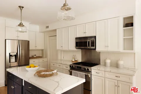 $3,395,000 | 1409 North Genesee Avenue, Los Angeles, CA 90046