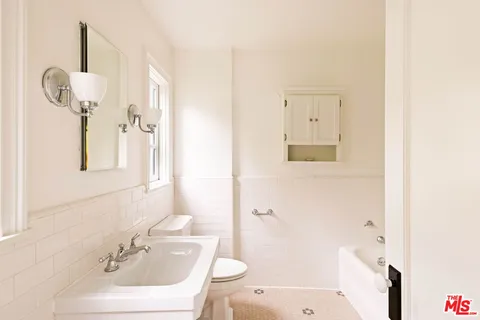 $3,395,000 | 1409 North Genesee Avenue, Los Angeles, CA 90046