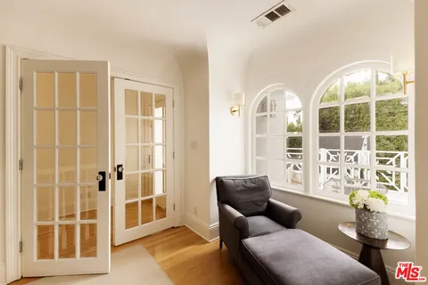 $3,395,000 | 1409 North Genesee Avenue, Los Angeles, CA 90046